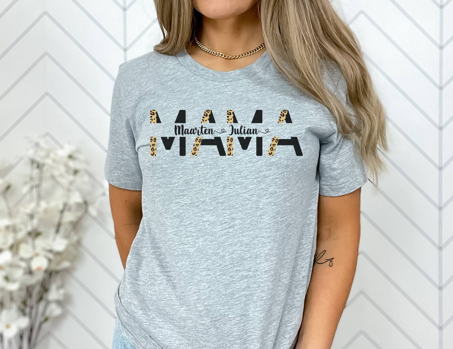 MAMA LEOPARD T-shirt met de namen van jouw eigen kinderen